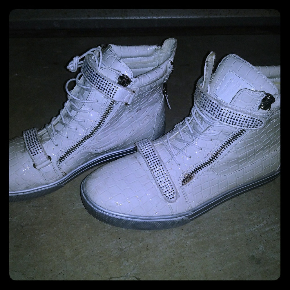 J75: Zion Custom made High-Tops